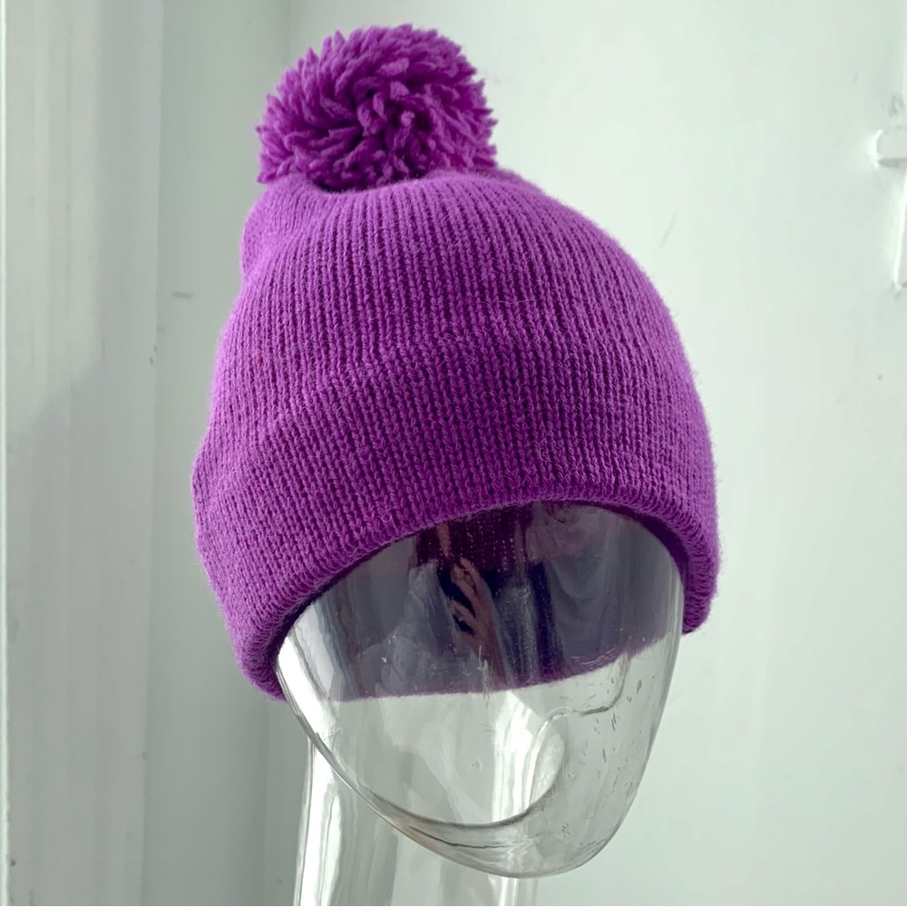 vintage 70s 100% wool ski hat / beanie POM POM !
